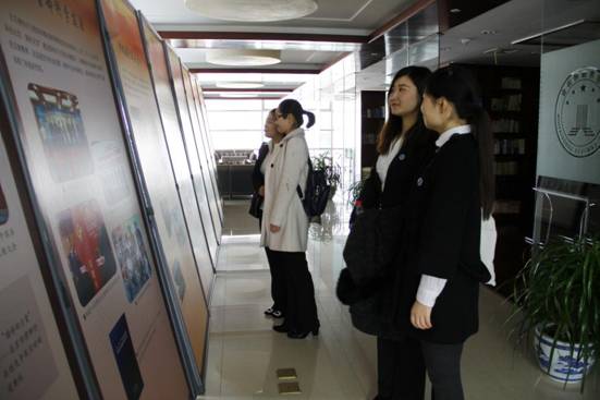 加强对律师事务所和律师服务与管理座谈会