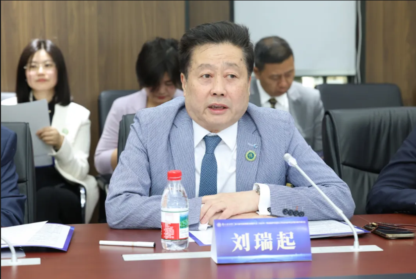 屏幕截图 2025-04-30 203355.png