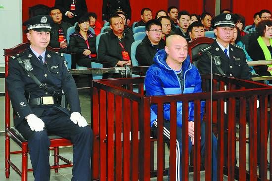 1月5日，赵志红在呼和浩特市中级人民法院受审。CFP供图