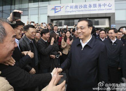 李克强总理5日在广东自贸区南沙片区考察。